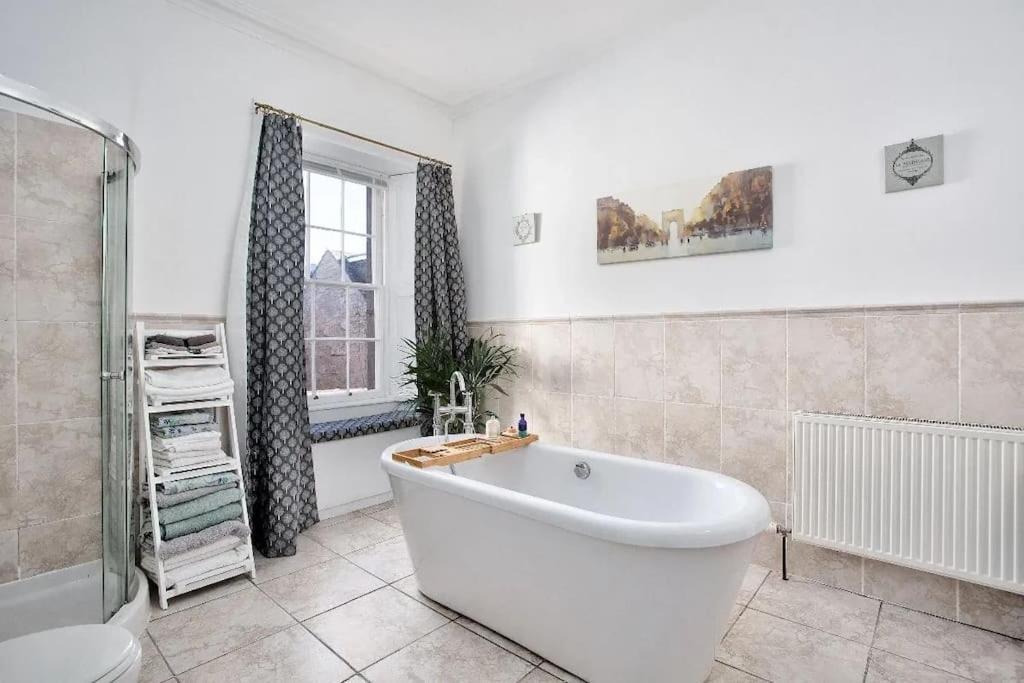 Georgian Townhouse In Centre Of Perth Apartment Luaran gambar