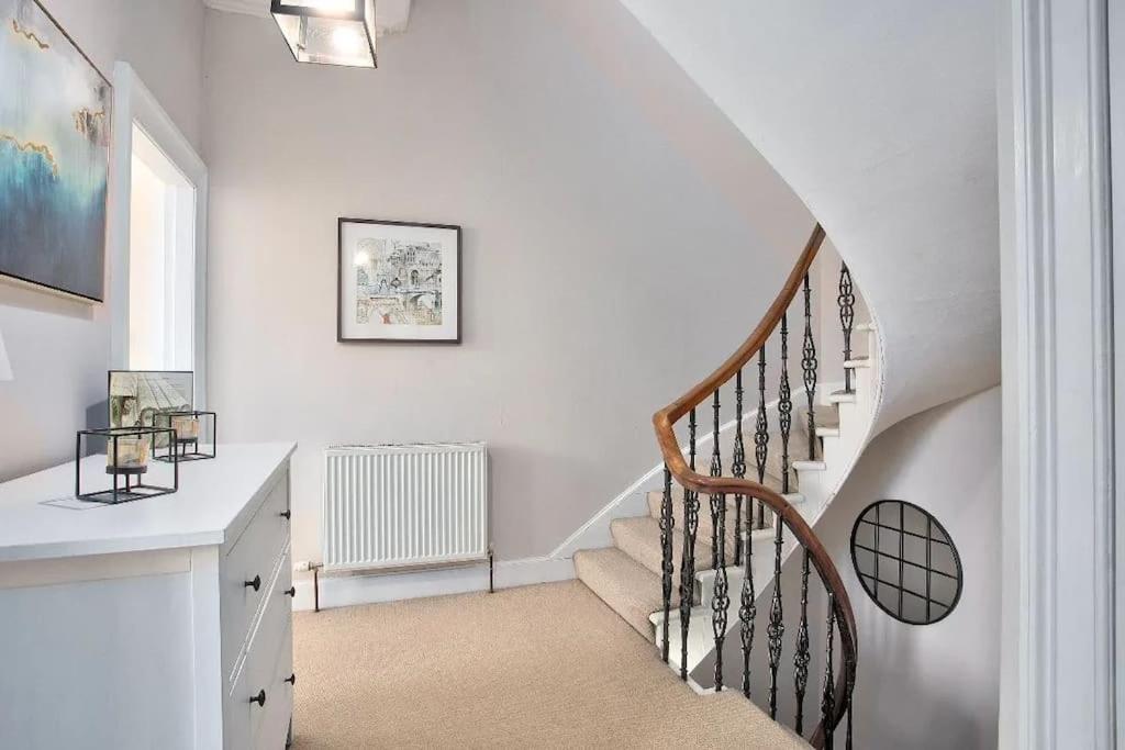 Georgian Townhouse In Centre Of Perth Apartment Luaran gambar